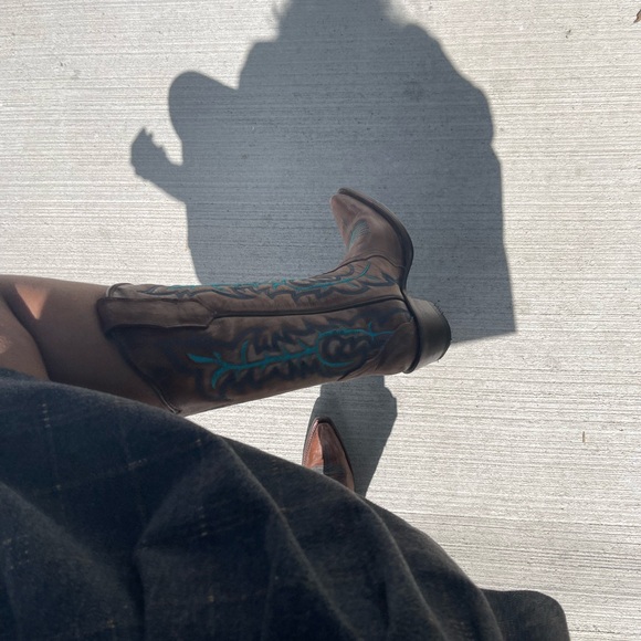 Downtown cowgirl boots - Picture 4 of 13